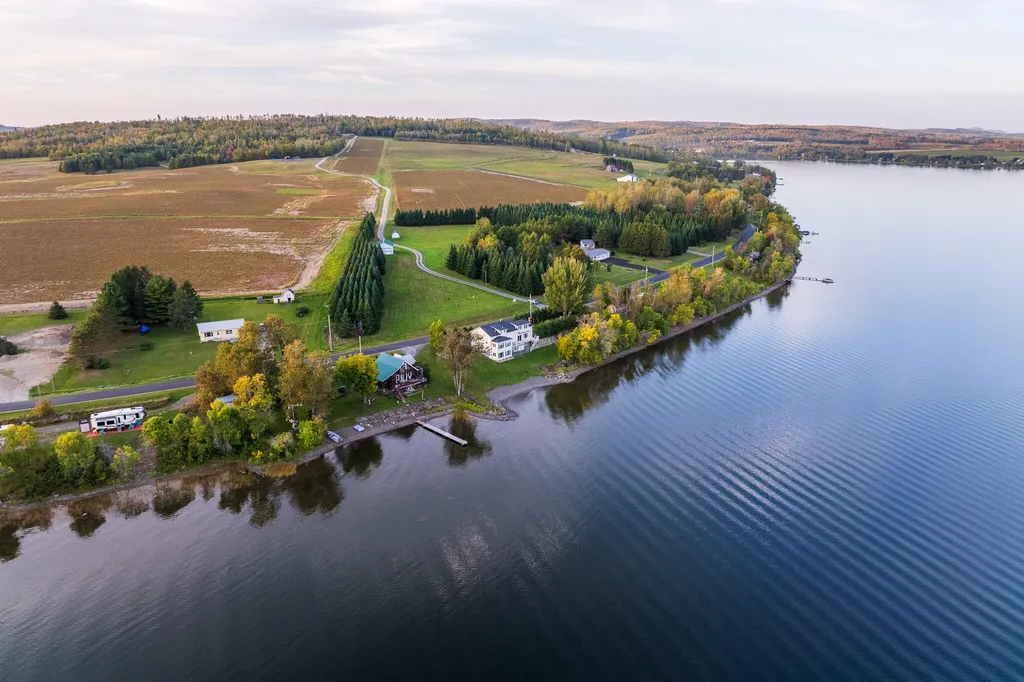 150 Cleveland Road Saint Agatha ME 04772