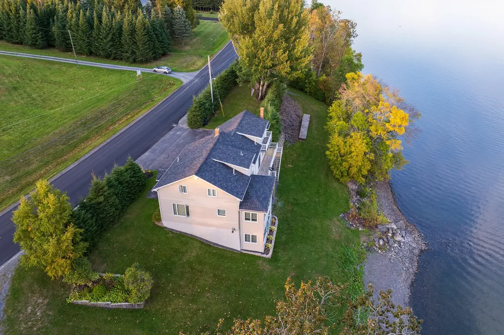 150 Cleveland Road Saint Agatha ME 04772