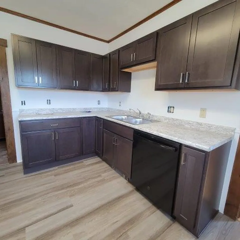 49 W Broadway Lincoln ME 04457