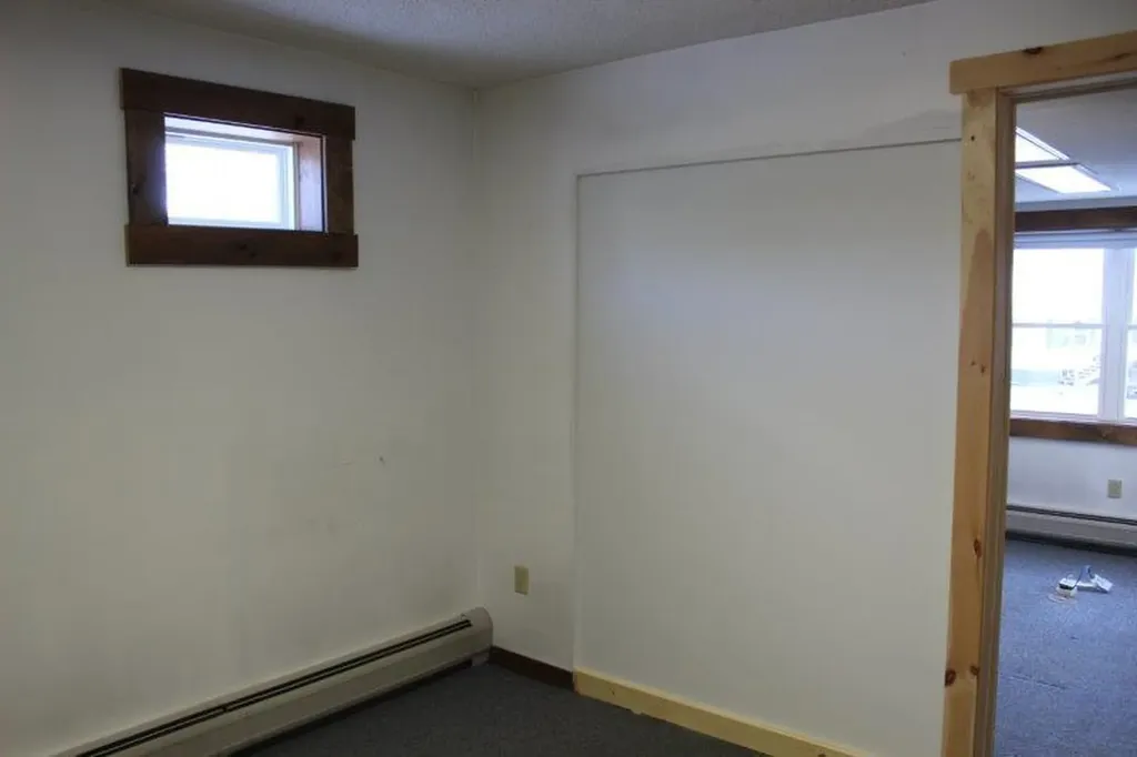 49 W Broadway Lincoln ME 04457
