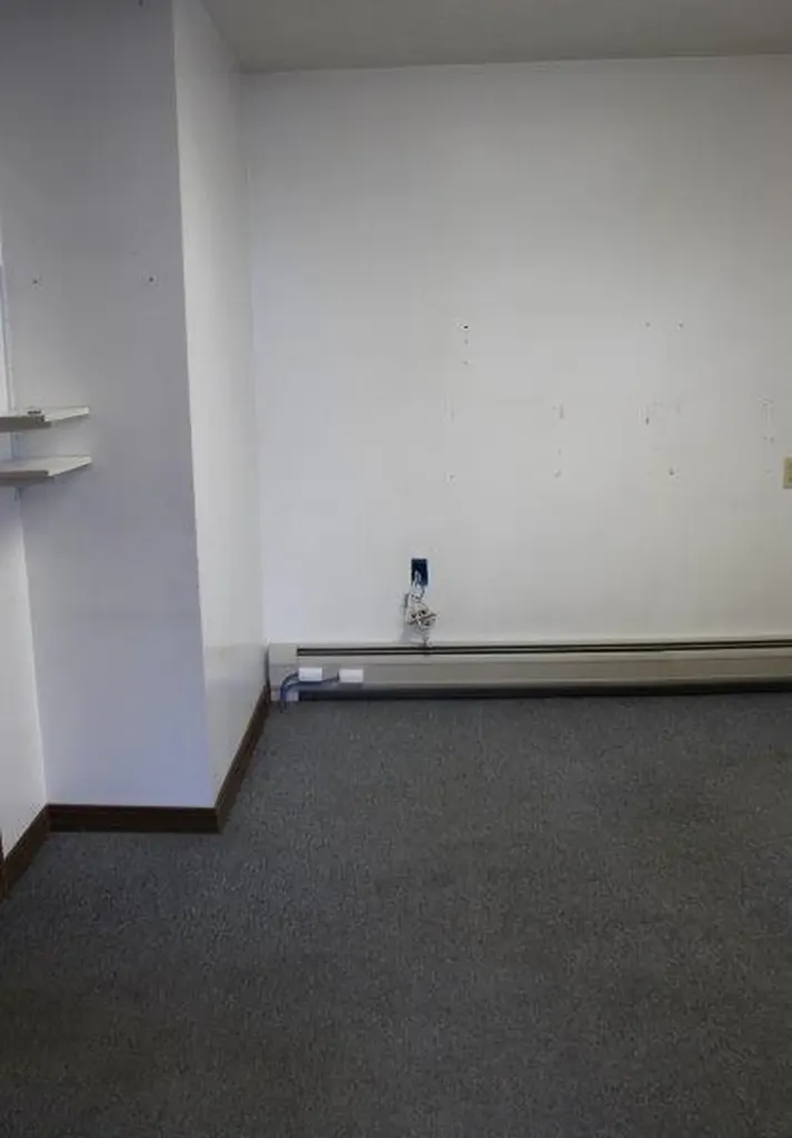 49 W Broadway Lincoln ME 04457