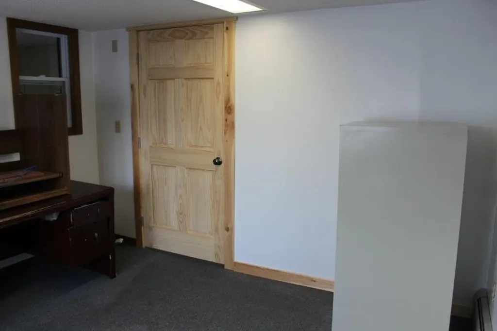 49 W Broadway Lincoln ME 04457