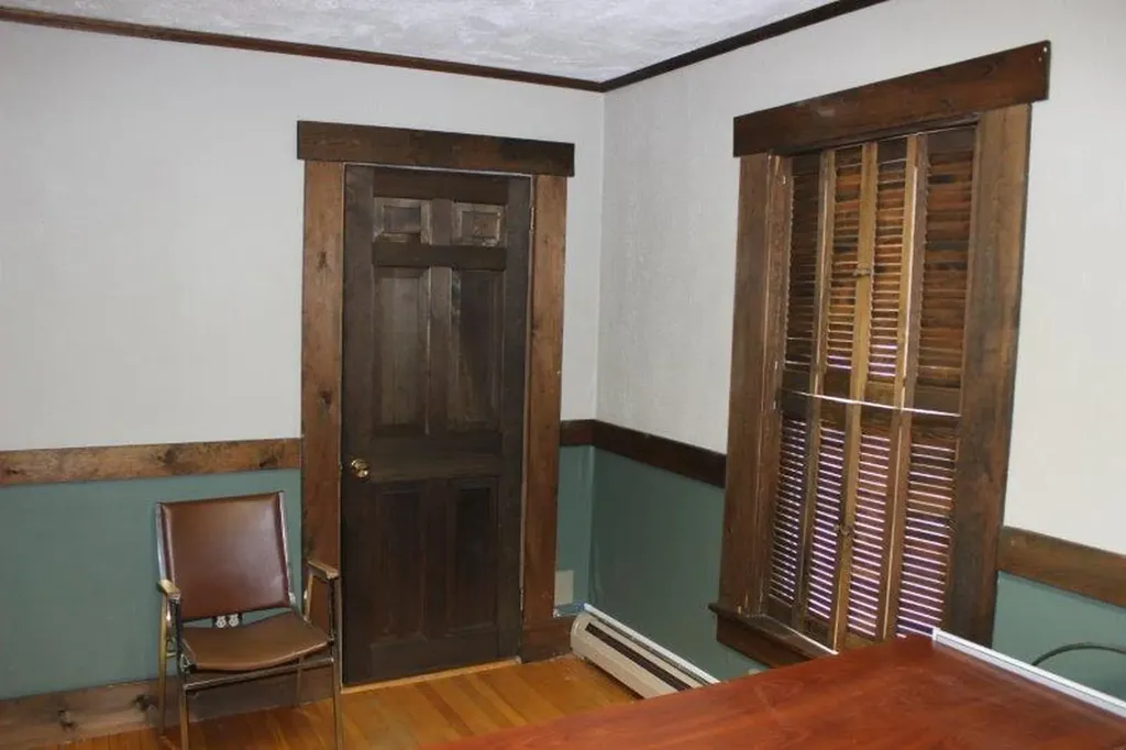 49 W Broadway Lincoln ME 04457