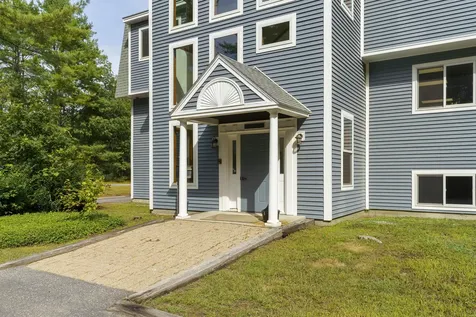 22 Parkers Way Brunswick ME 04011