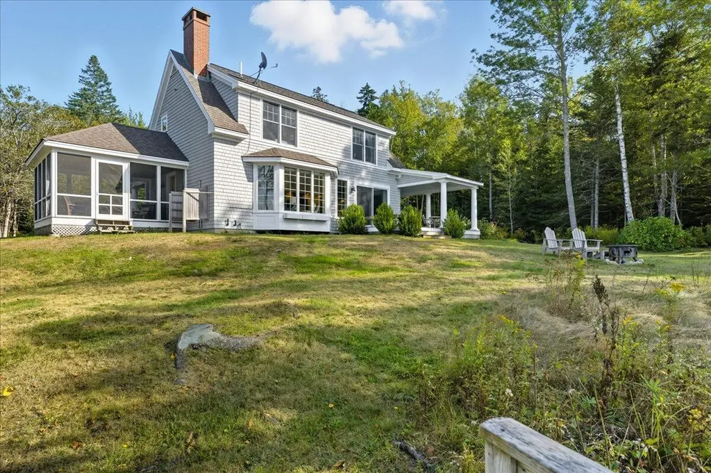 39 Eastman Lane Deer Isle ME 04627