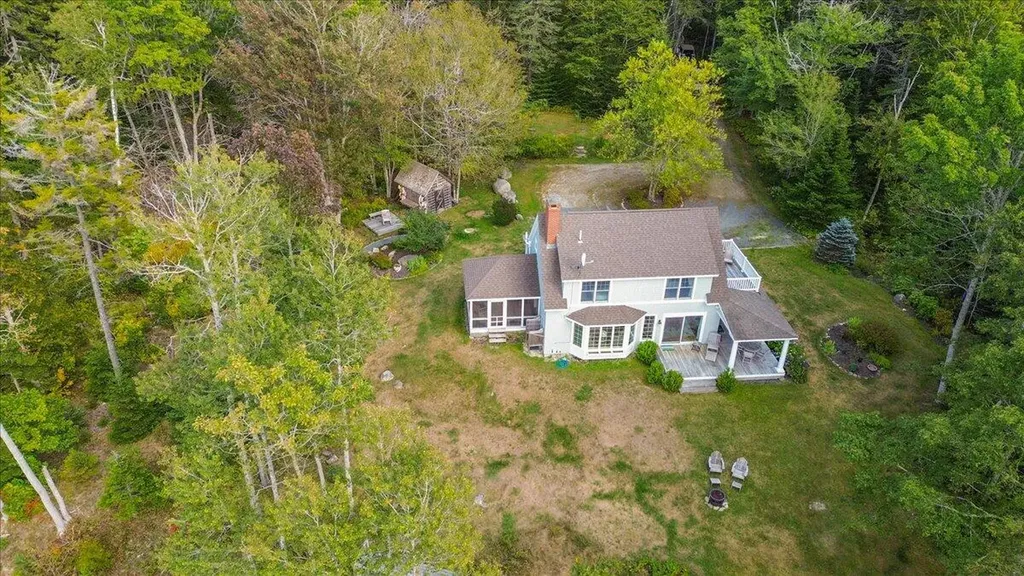 39 Eastman Lane Deer Isle ME 04627