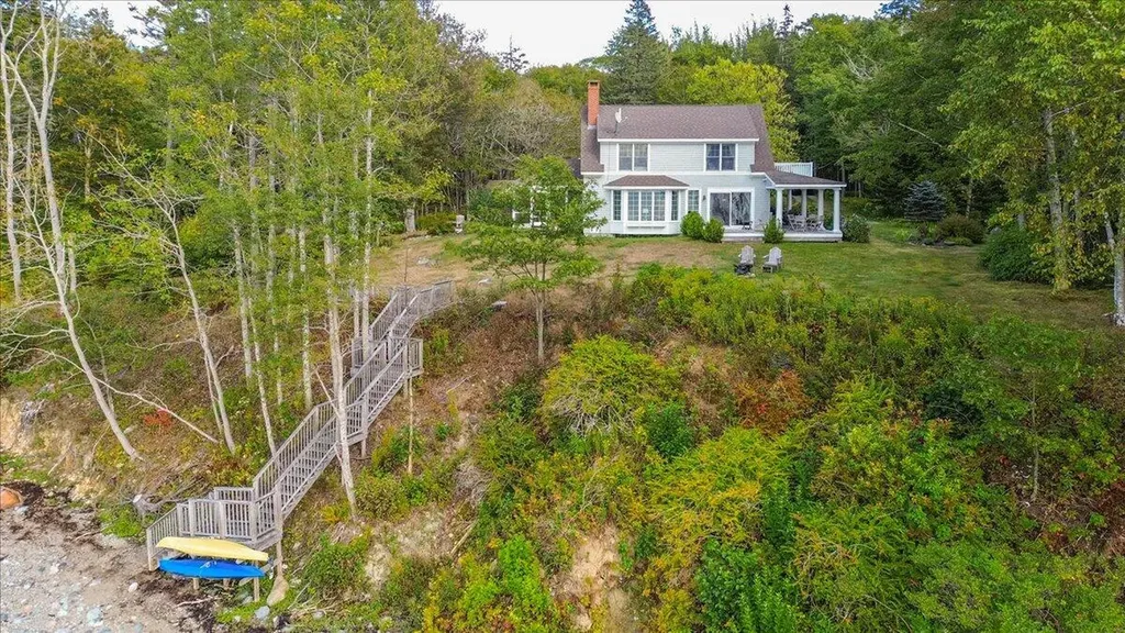 39 Eastman Lane Deer Isle ME 04627