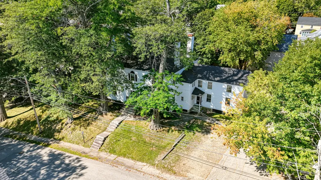 8 Crosby Street Augusta ME 04330