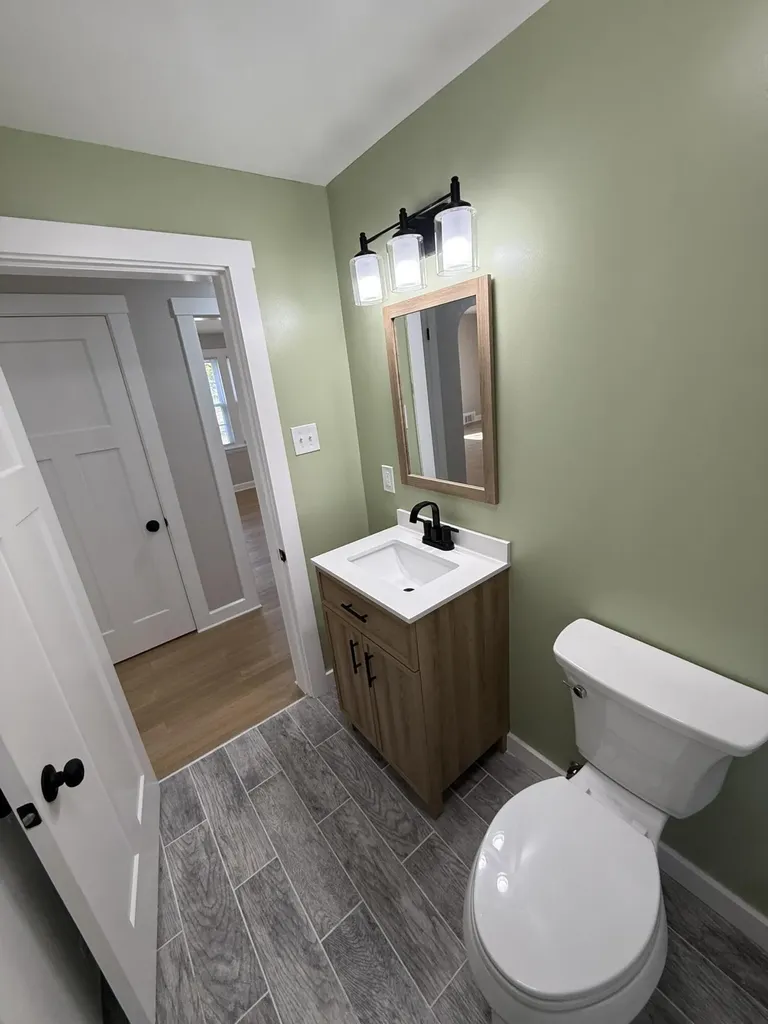 17 Sandy Terrace Portland ME 04102