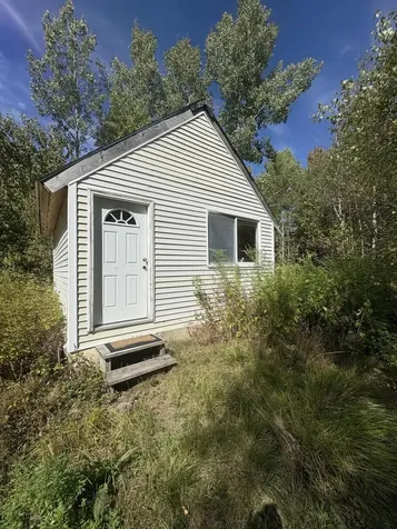 33 Maxfield Road Howland ME 04448