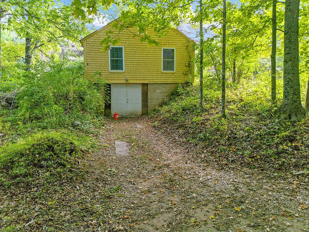 347 Metcalf Road Winthrop ME 04364