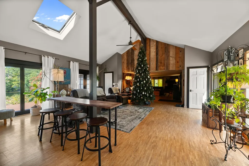 155 Old Kents Hill Road Readfield ME 04355