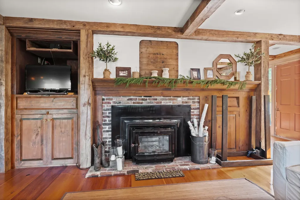 155 Old Kents Hill Road Readfield ME 04355