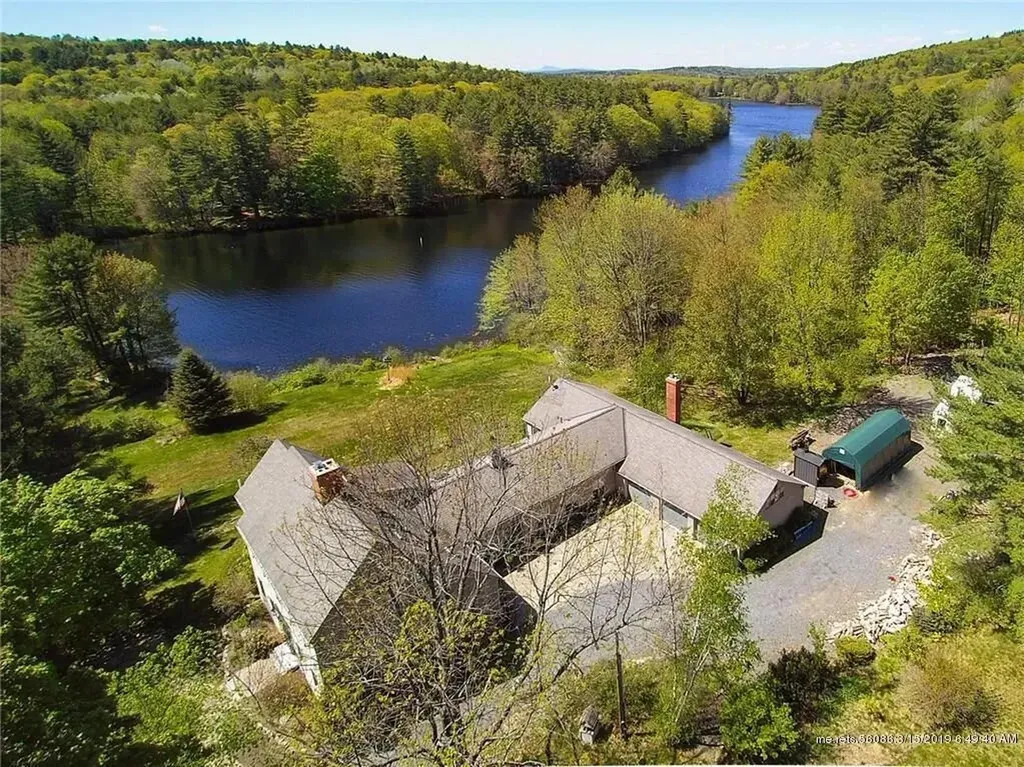 155 Old Kents Hill Road Readfield ME 04355