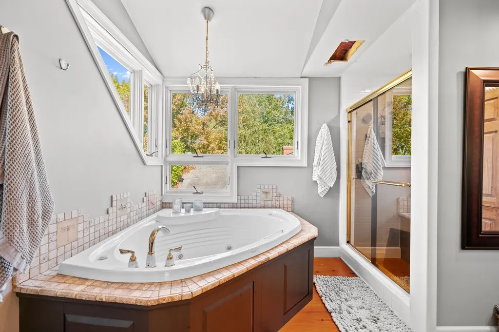 155 Old Kents Hill Road Readfield ME 04355