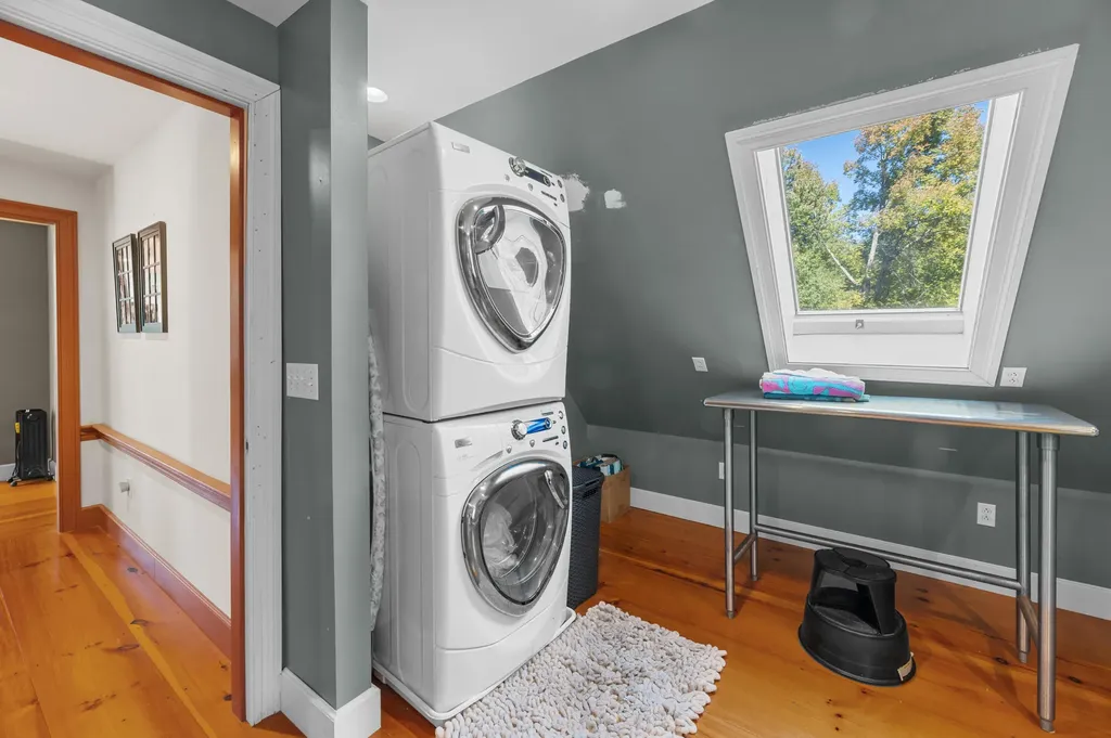 155 Old Kents Hill Road Readfield ME 04355
