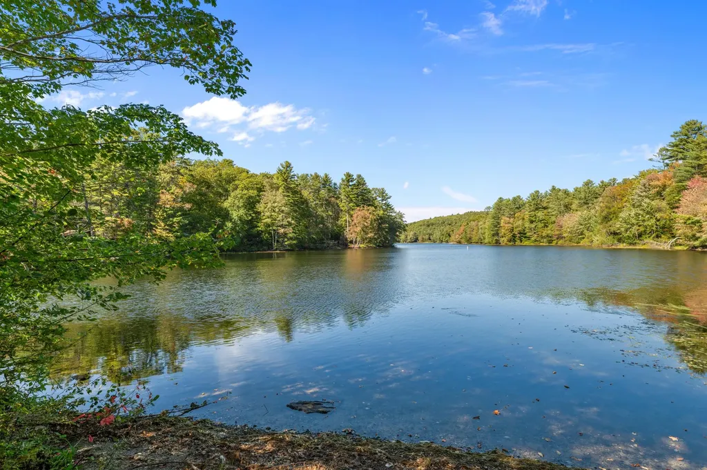 155 Old Kents Hill Road Readfield ME 04355