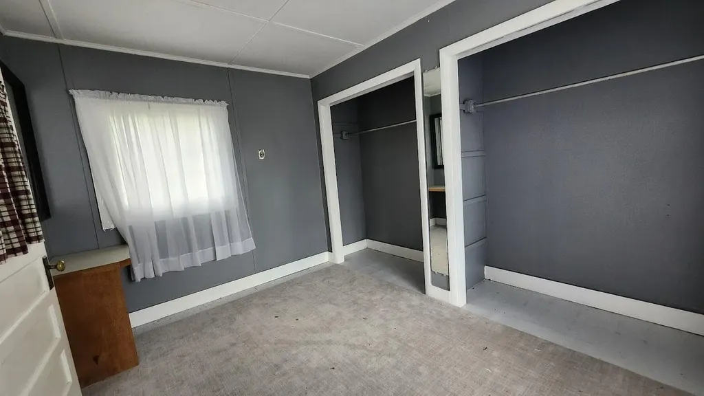 17 Bates Street Millinocket ME 04462
