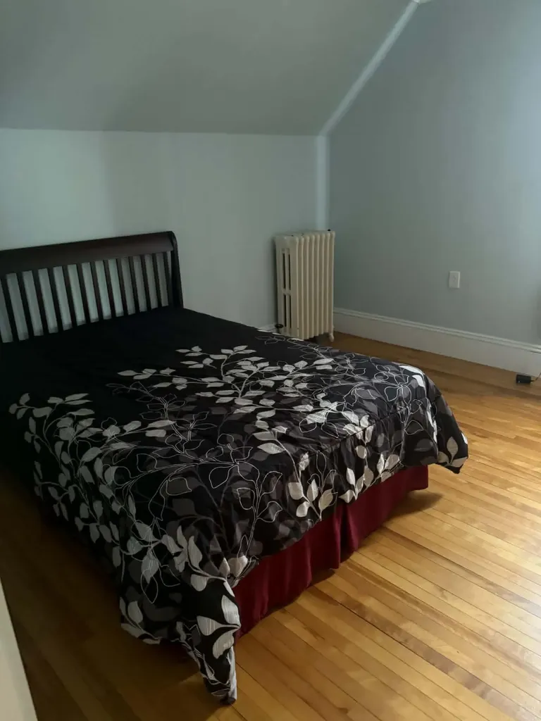 17 Bates Street Millinocket ME 04462