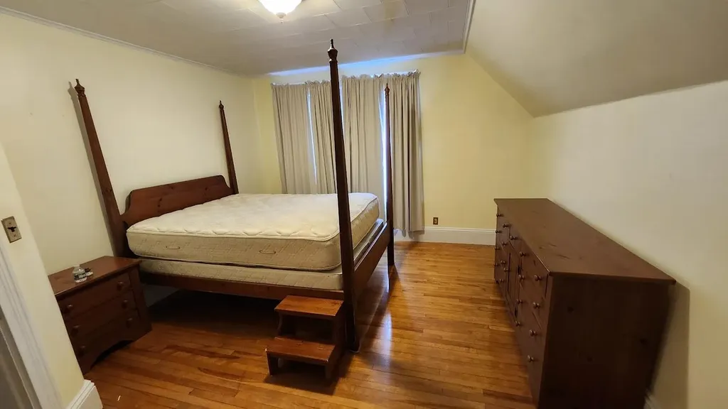 17 Bates Street Millinocket ME 04462