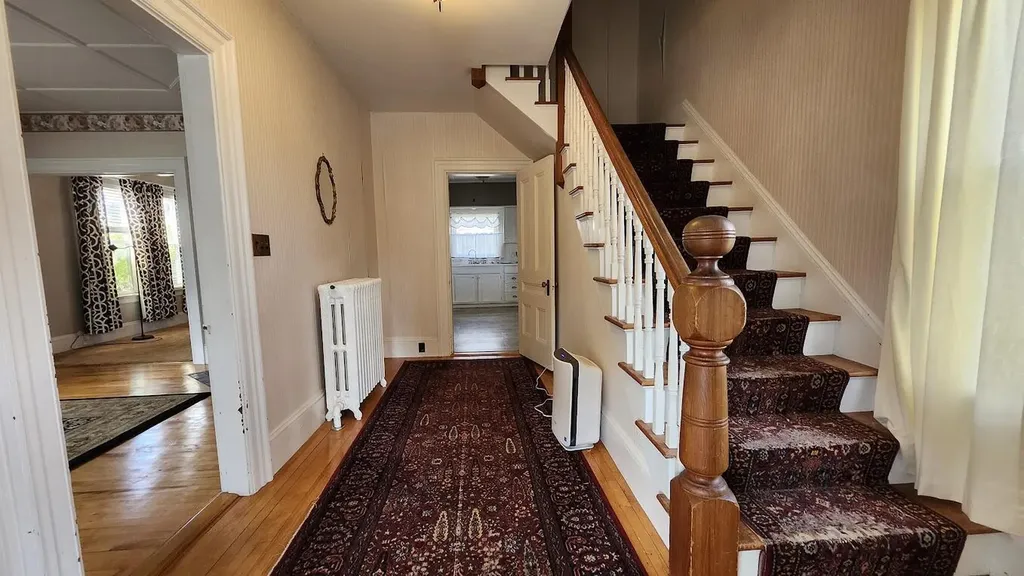 17 Bates Street Millinocket ME 04462