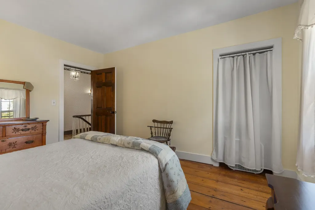 664 Boothbay Road Edgecomb ME 04556