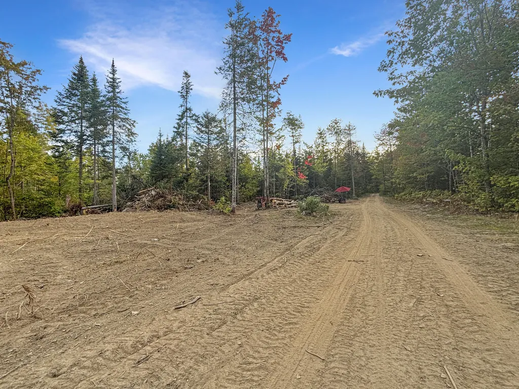 Lot 10 West Road Sangerville ME 04479