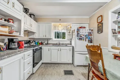 619 Main Road Eddington ME 04428