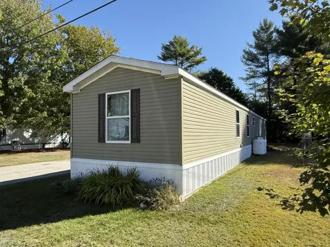 11 Shady Lane Sabattus ME 04280