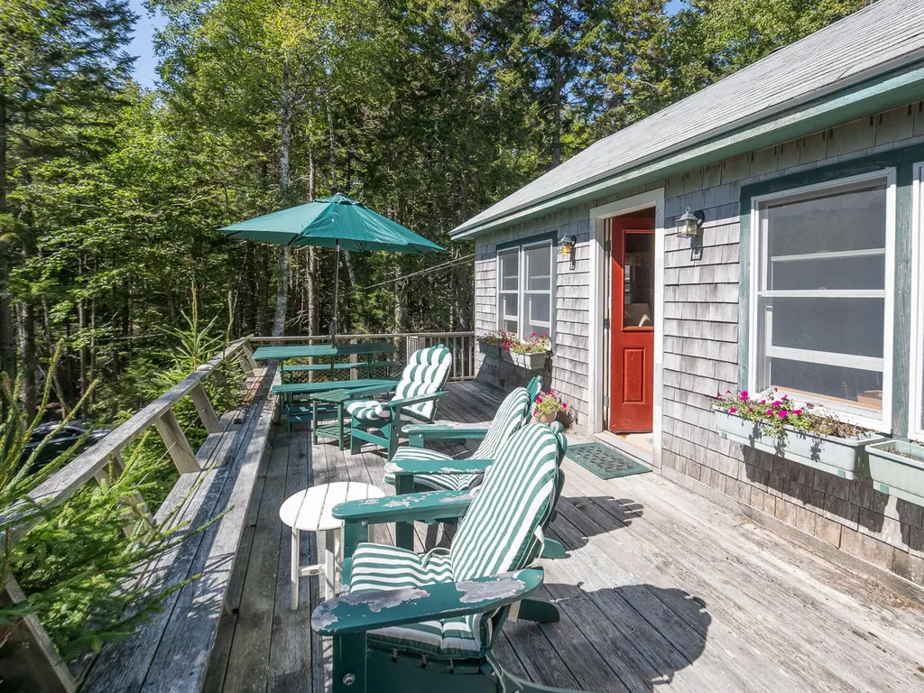 70 Island Retreat Road Swans Island ME 04685
