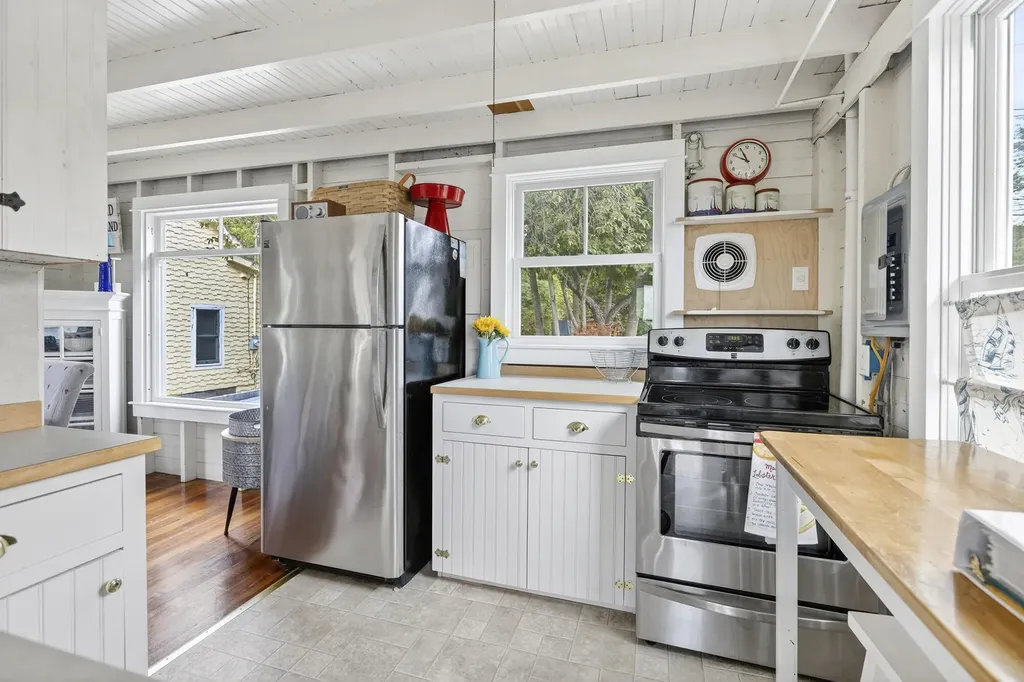 39 Meridian Street Portland ME 04108
