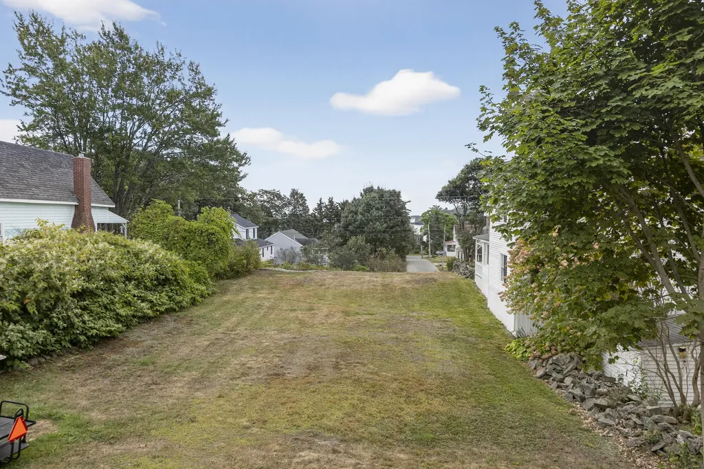 39 Meridian Street Portland ME 04108
