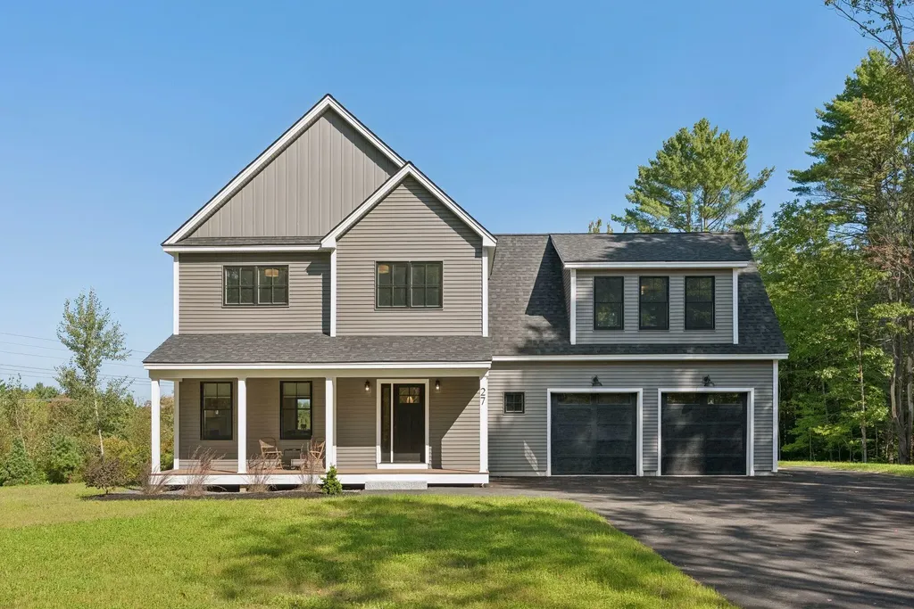 27 Carriage Hill North Yarmouth ME 04097