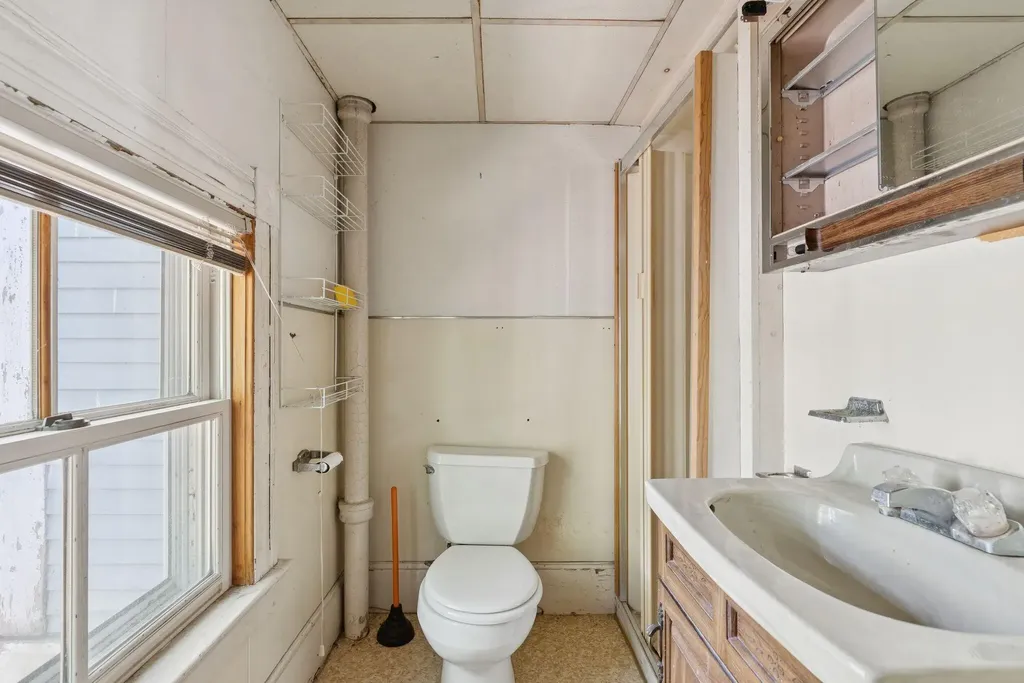 8 Mckeen Street Brunswick ME 04011