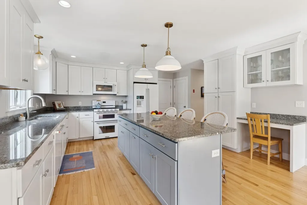 10 Leighton Farm Road Scarborough ME 04074