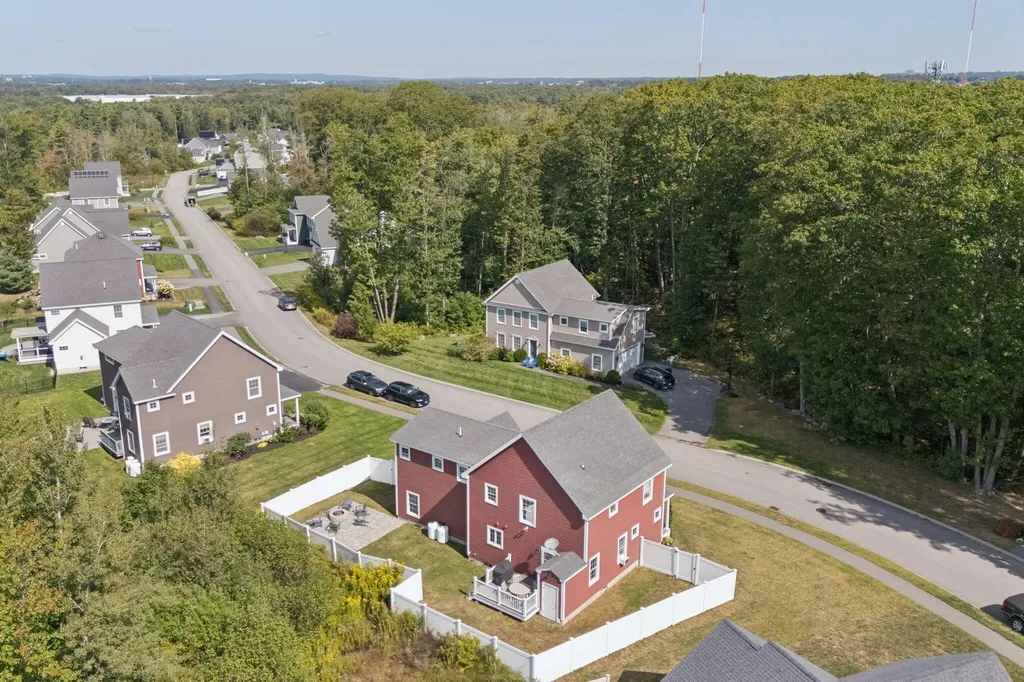 10 Leighton Farm Road Scarborough ME 04074
