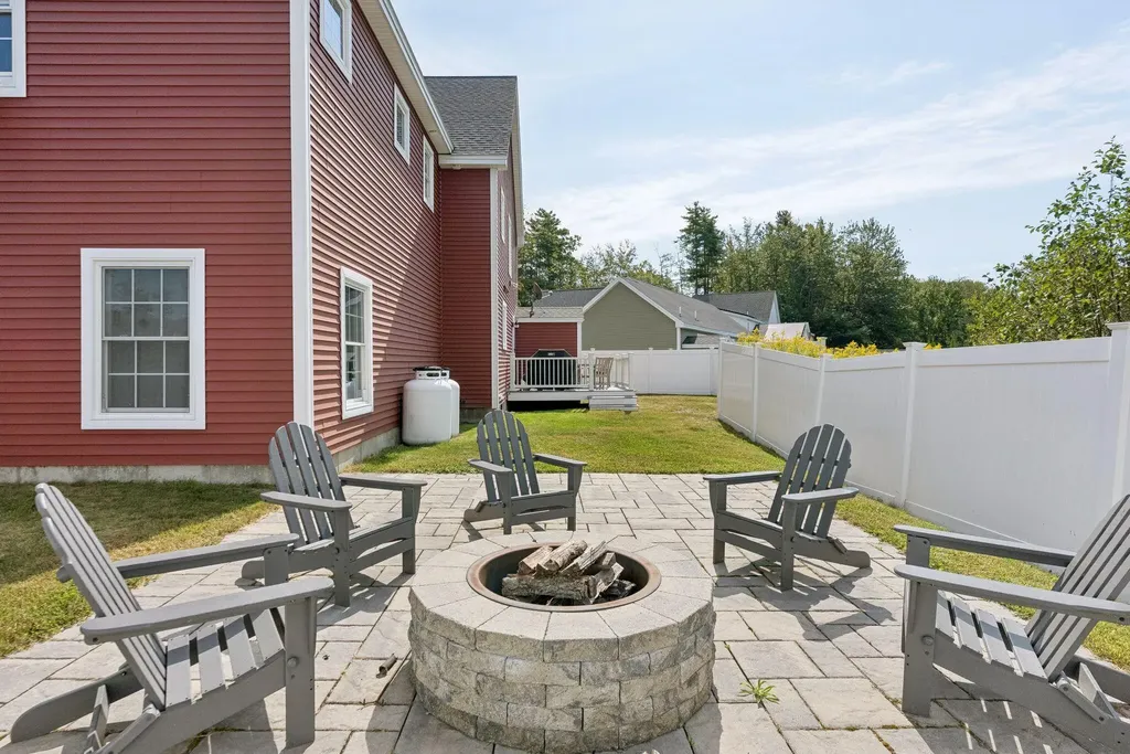 10 Leighton Farm Road Scarborough ME 04074