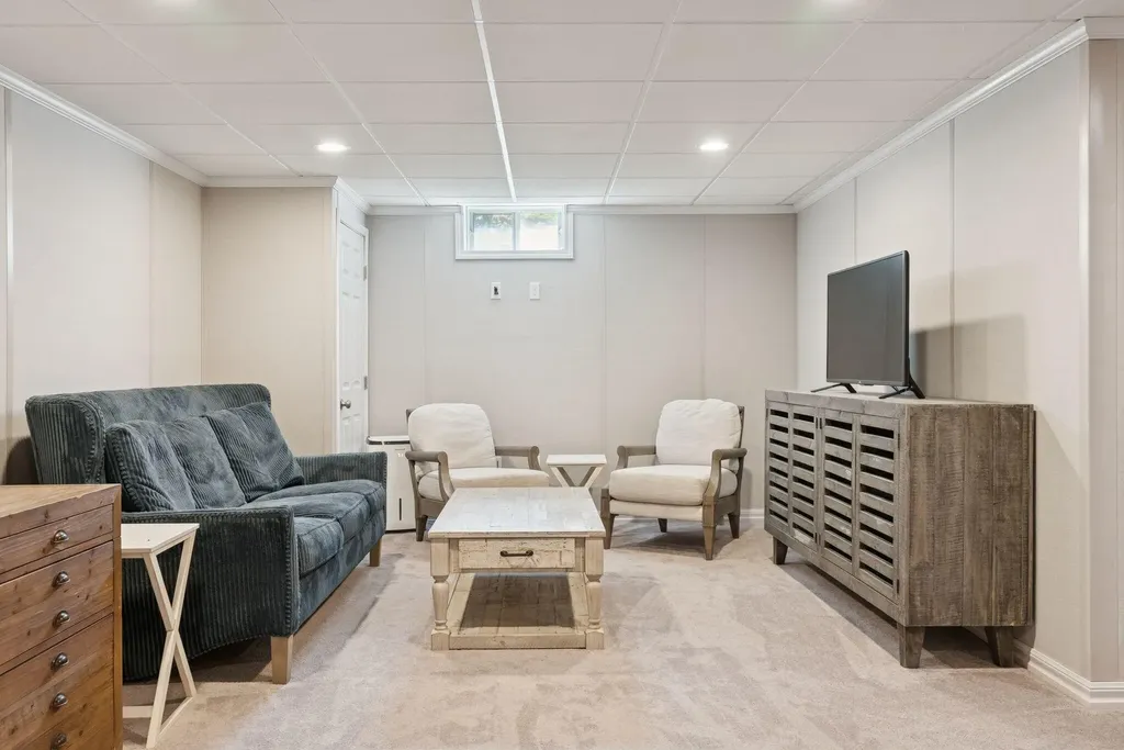 10 Leighton Farm Road Scarborough ME 04074
