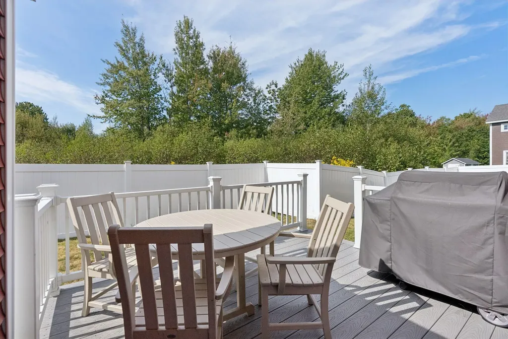 10 Leighton Farm Road Scarborough ME 04074