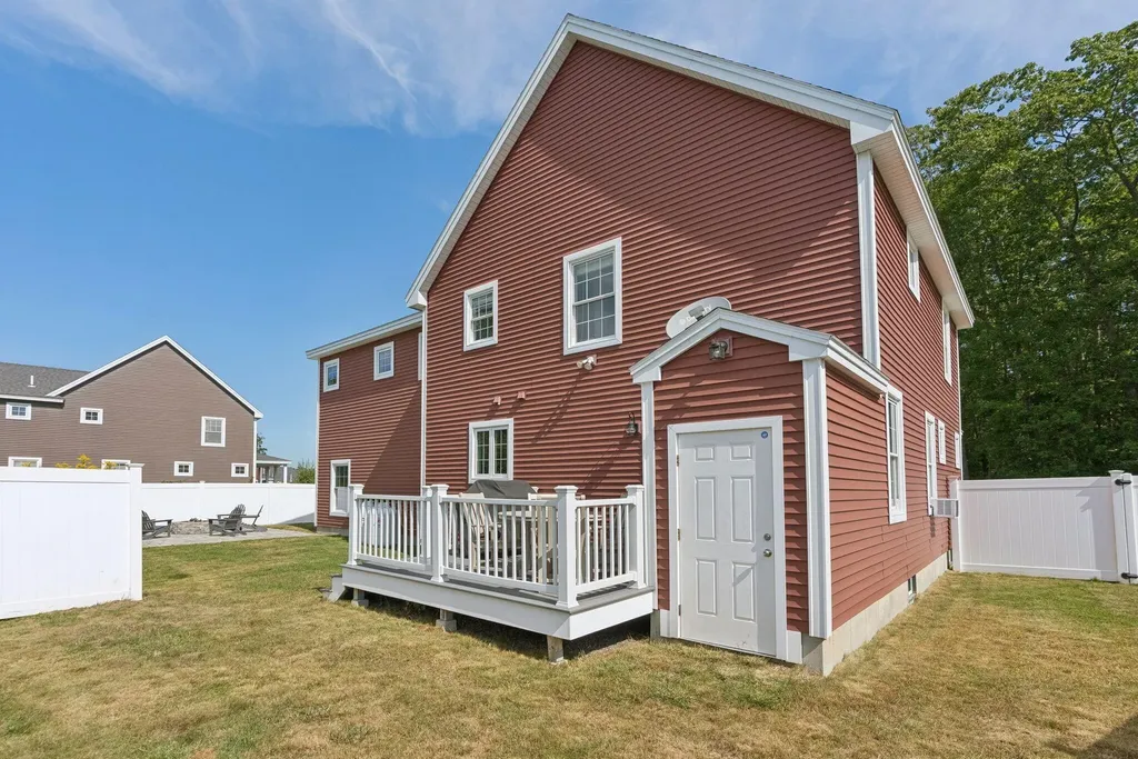 10 Leighton Farm Road Scarborough ME 04074