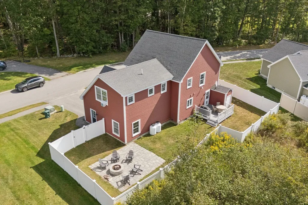 10 Leighton Farm Road Scarborough ME 04074