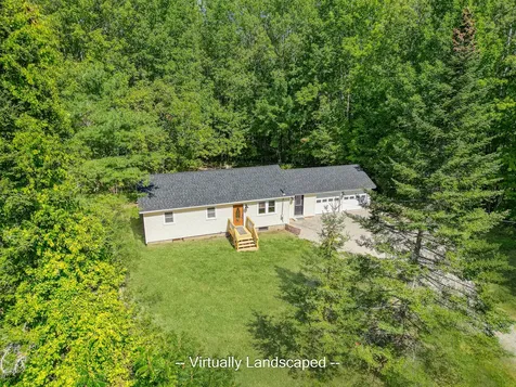 76 Pirate Lane Fairfield ME 04937