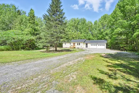 76 Pirate Lane Fairfield ME 04937
