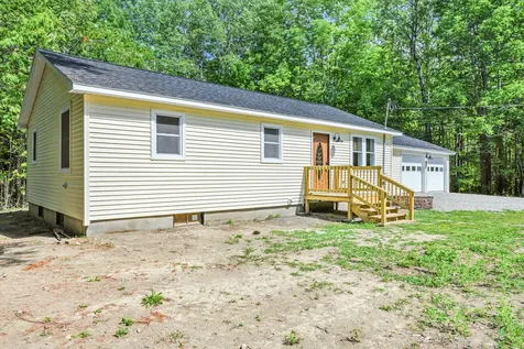 76 Pirate Lane Fairfield ME 04937
