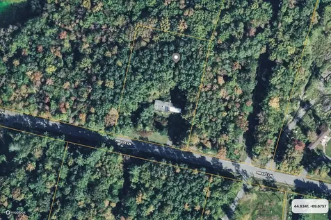 76 Pirate Lane Fairfield ME 04937