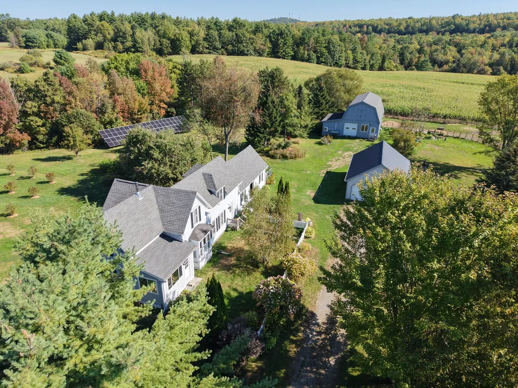492 East River Road Skowhegan ME 04976