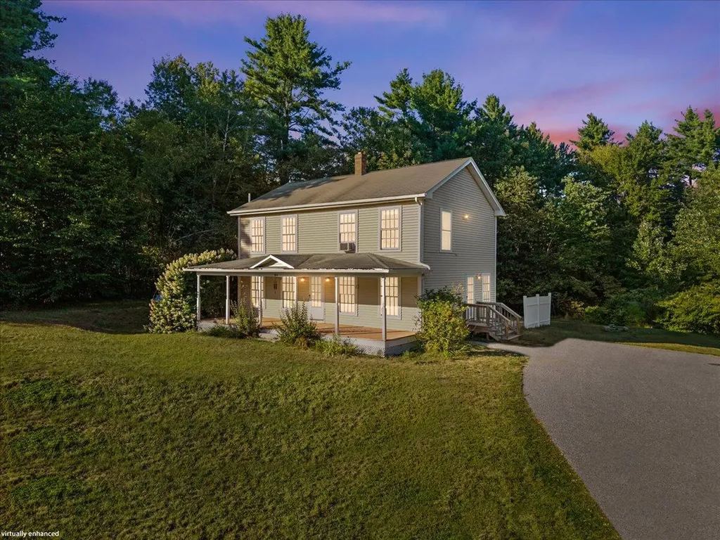 24 Caroline Crossing Hollis ME 04042