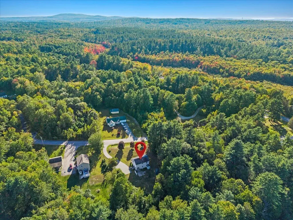 24 Caroline Crossing Hollis ME 04042