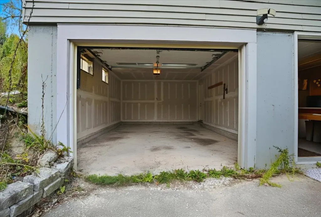 185 Pleasant Street Richmond ME 04357