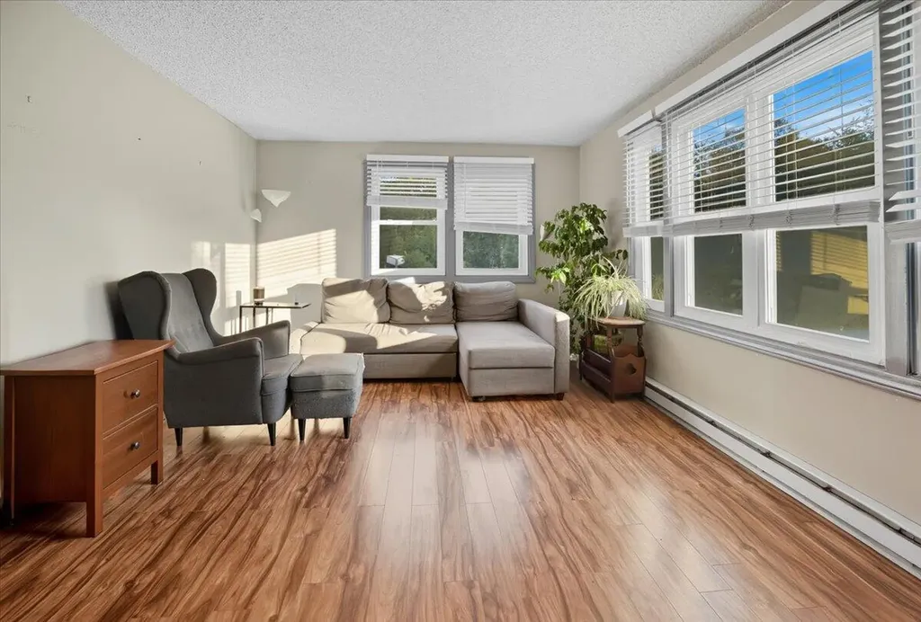 185 Pleasant Street Richmond ME 04357